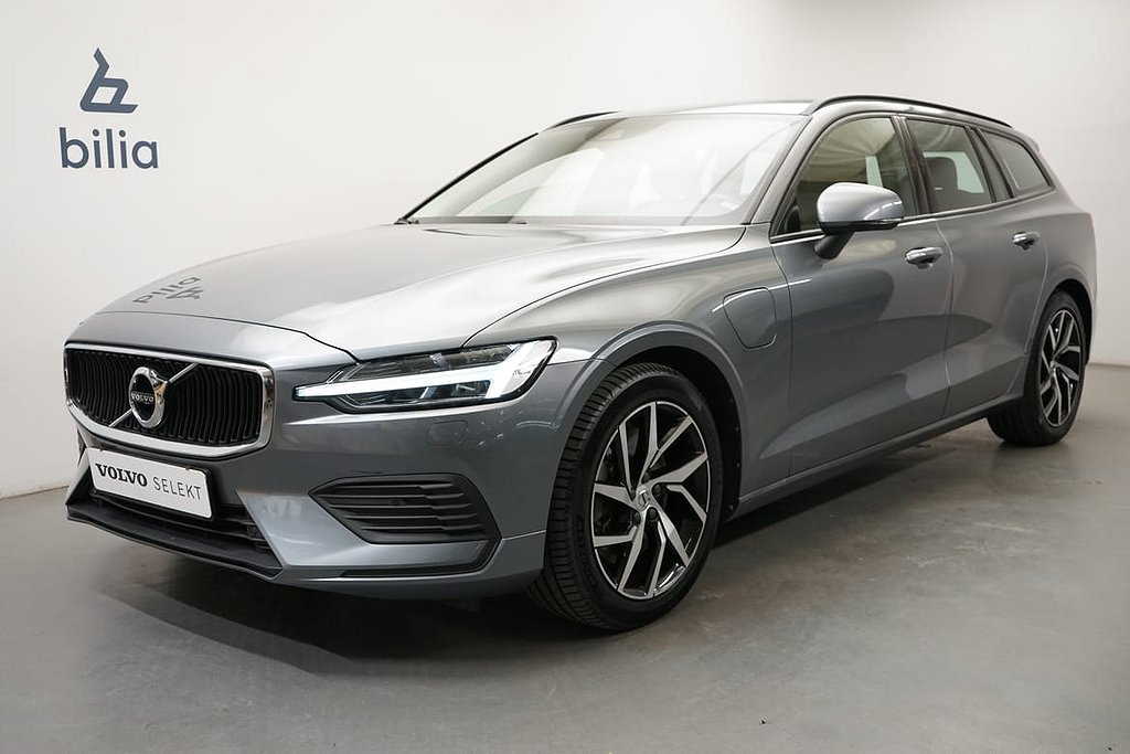 Volvo V60 T6 TE Momentum Edition, on call