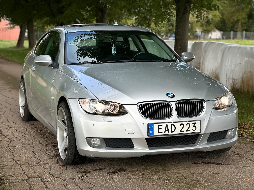 BMW 325 i Coupé skinn, Taklucka, GPS, Bi-xenon, 19" Alu-fälg