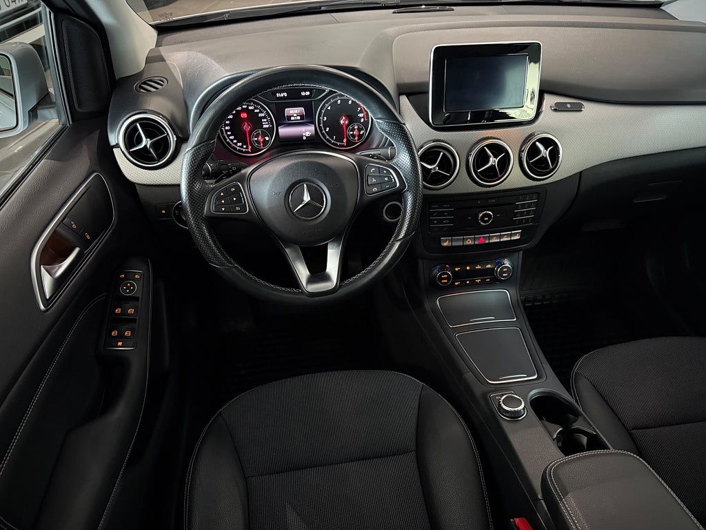 Mercedes-Benz B 180 7G-DCT Urban SE Edition - bild 11