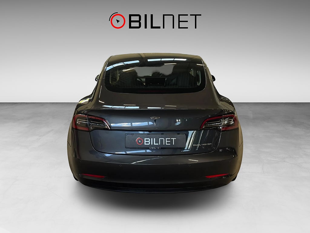 Tesla Model 3 Long Range AWD 440hk Sv-Såld Autopilot