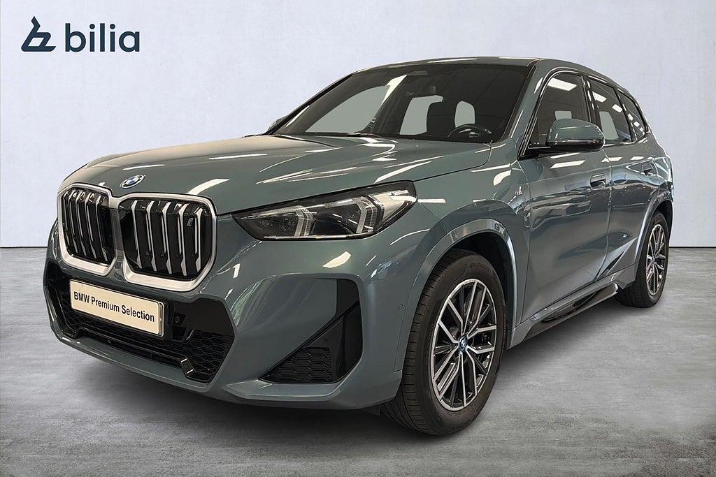 BMW iX1 xDrive 30 M-sport | Drag | Backkamera | Adapativ LED