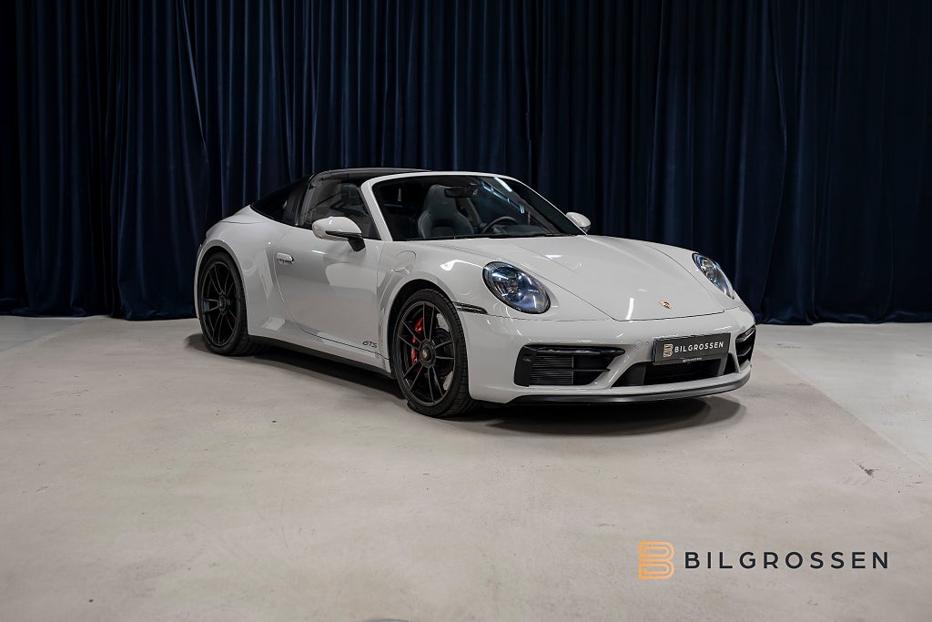 Porsche 911 Targa 4 GTS Lyft Bakaxel Sport Chron Plus Sportavg