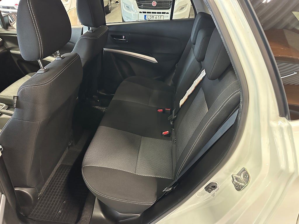 Suzuki S-Cross 120 Hk Automat / Värmare / vinterhjul / Välvårdad thumbnail