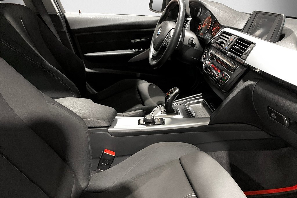 BMW 320 d xDrive | El-dragkrok | 19" BMW sommar | Elbaklucka 2014