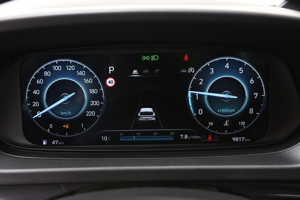 Hyundai i20 * 1,0T Mhev Aut Essential 100HK| Moms 2025