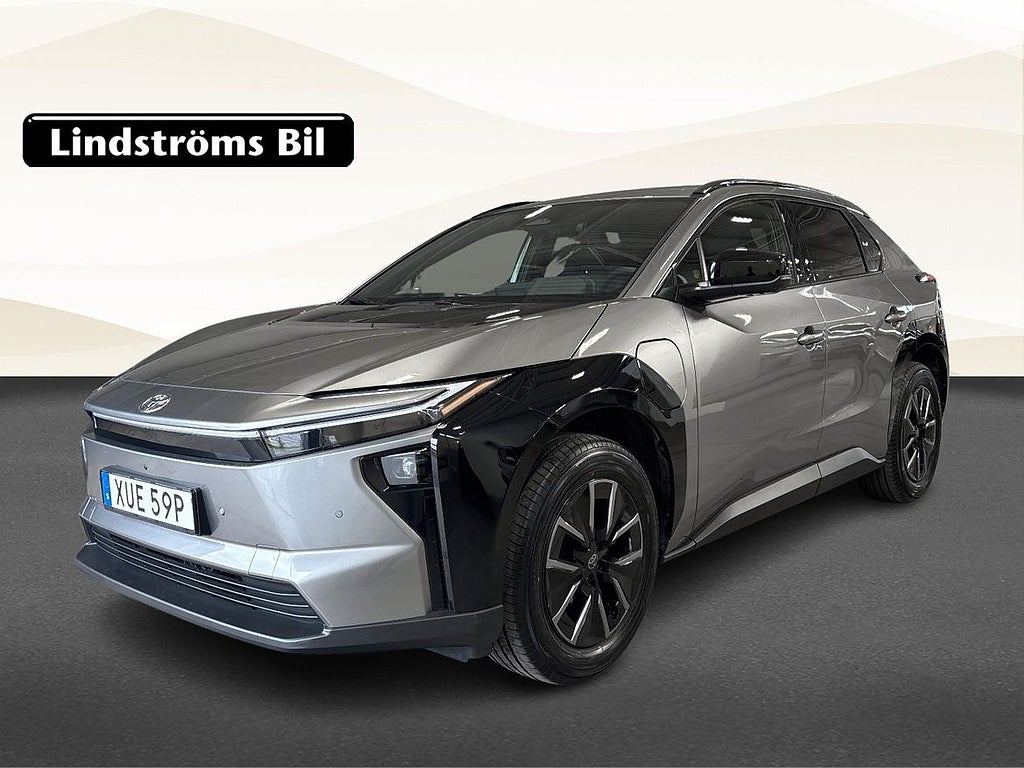 Toyota bZ4X AWD ACTIVE TECH 252 kW V-hjul