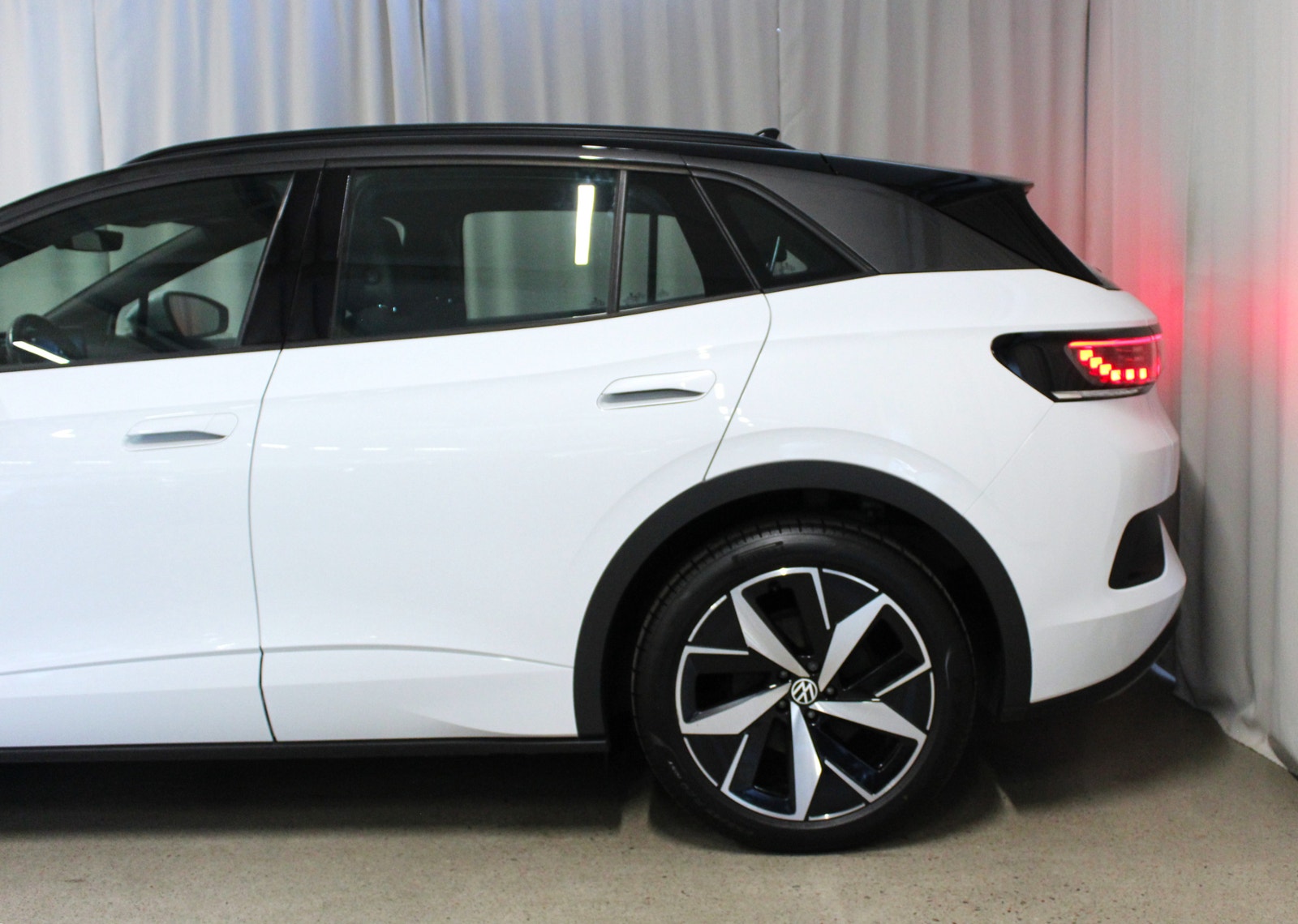 Volkswagen ID.4 GTX 77 kWh 299HK, 4Motion, S&V-hjul 2022 - miniatyr 9