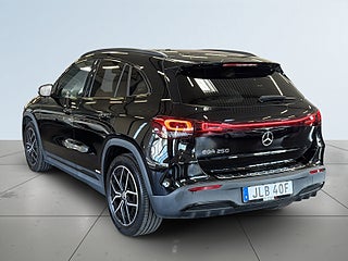 Mercedes-Benz EQA 250 AMG Line S&V-Hjul/Backkamera/Navigation/Elbacklucka