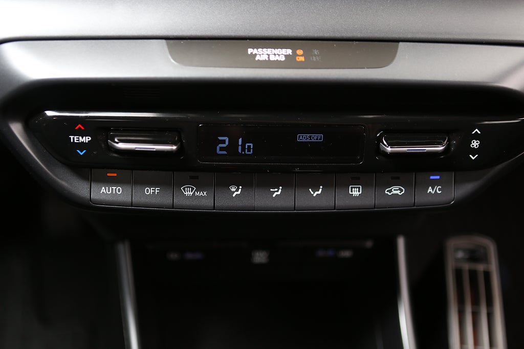 Hyundai i20 1,0 T-GDI 100hk Essential Aut Kamera Motorv