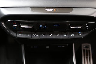 Halvkombi Hyundai i20 18 av 21