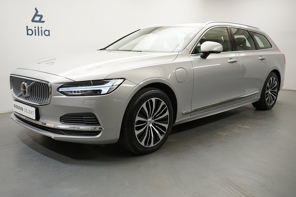 Volvo V90 Recharge T6 Core Bright. Navigation, on call, Dragkrok