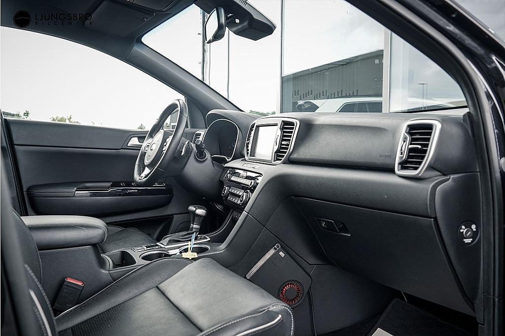 Kia Sportage 1.6 AWD GT-Line 177hk / JBL / Kamera / Värmare