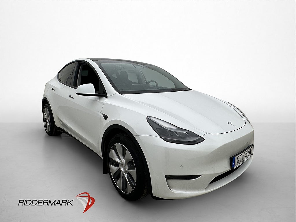 Tesla Model Y Long Range AWD Autopilot Panorama Svensksåld