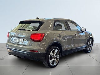 Audi Q2 40 TFSI quattro S S&V/Värmare/Navi/Kamera/Keyless/Drag – bild 6