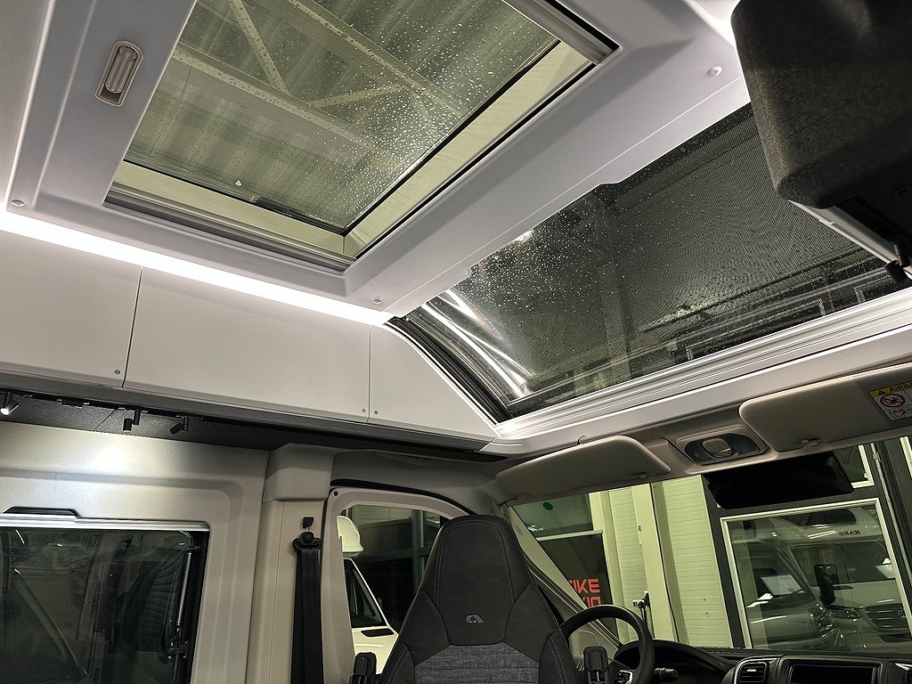 Adria TWIN SUPREME 600 SPB / Aut / Dieselpanna / <6 meter - Adria