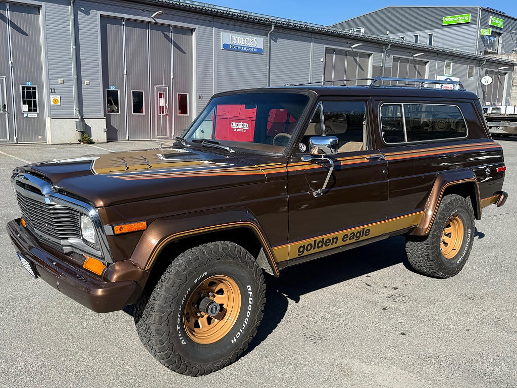 Jeep Cherokee Golden Eagle Restomod