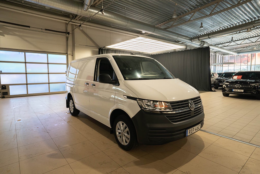 Volkswagen Transporter T30 TDI D-VÄRMARE DRAG CARPLAY MOMS 1-ÄGARE