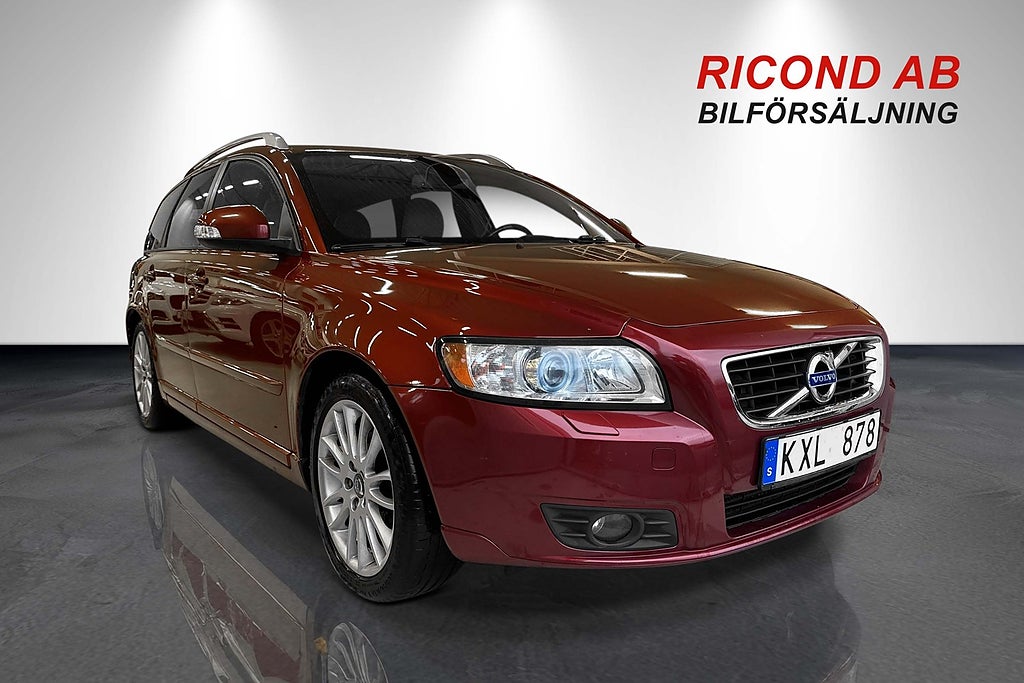 Volvo V50 D2 SUMMUM 6 VÄXLAD SKINN VÄRMARE LÅGMIL