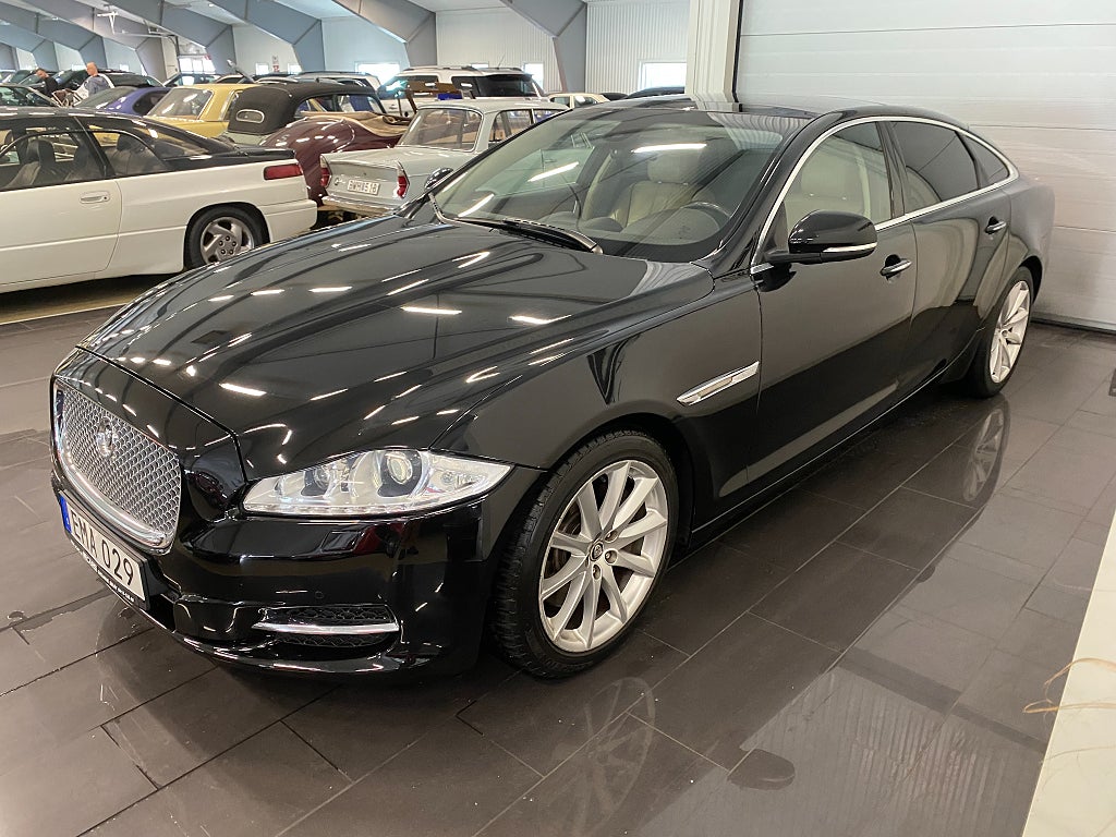 Jaguar XJ 2010 - miniatyr 6