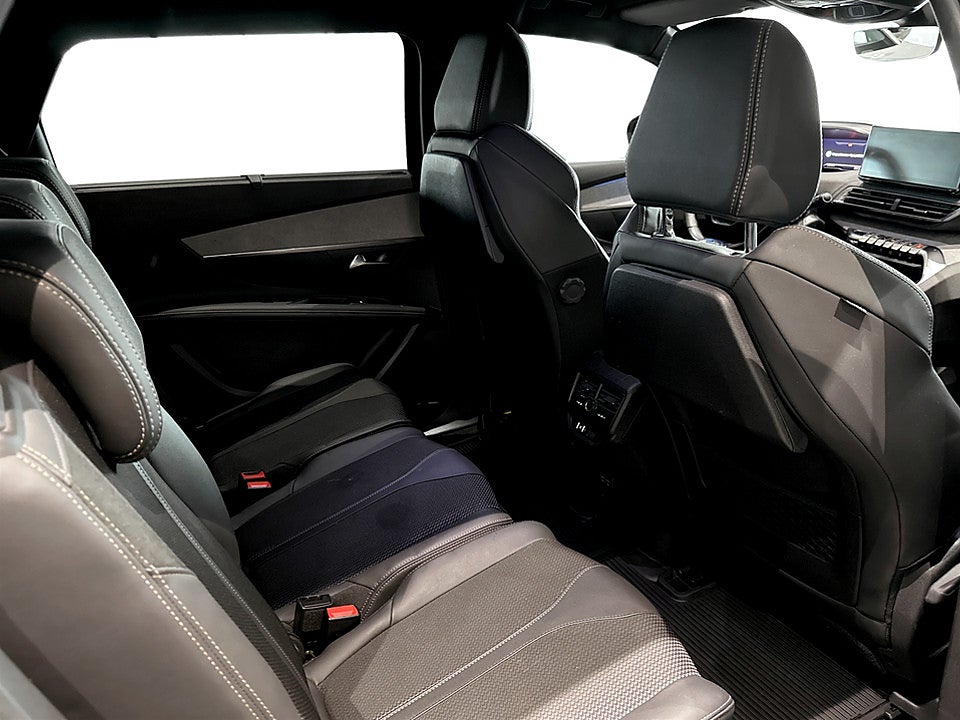 Bild på Peugeot 5008 GT 1.2 PT 130hk Aut 7-SITS B-KAMERA CARPLAY