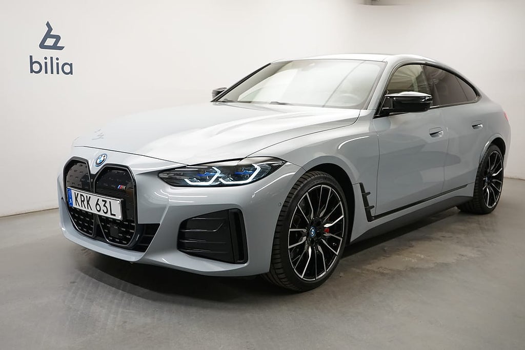 BMW i4 Dragkrok, Navigation