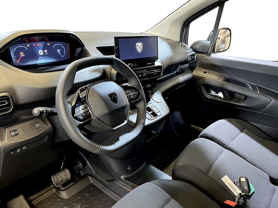 Bild på Peugeot Partner Plus 130hk Aut L2 - EDITION! SERVICE & V-HJUL INGÅR!
