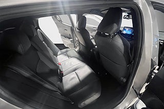 SUV Toyota C-HR 9 av 16