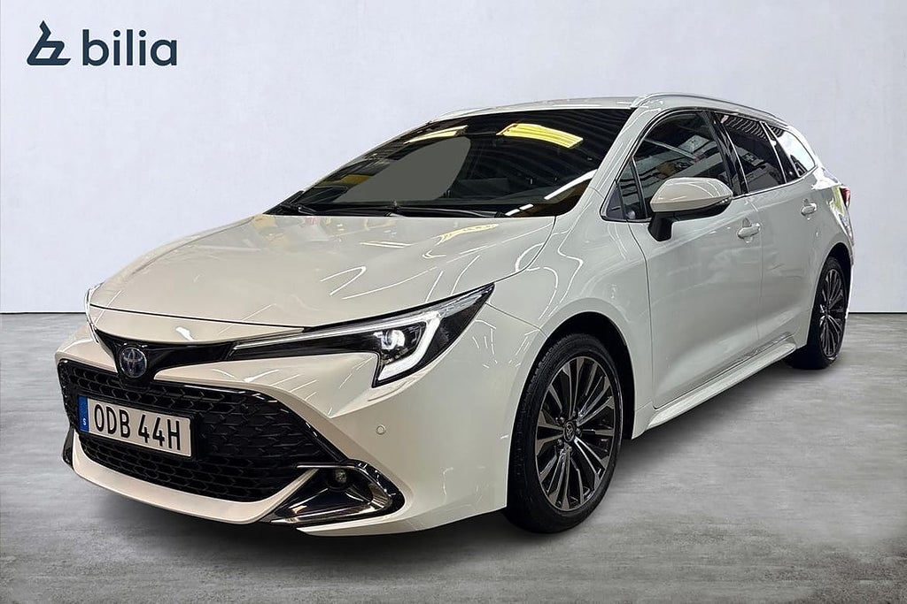 Toyota Corolla 1,8 HYBRID Touring Sports Style Appstyrd V...