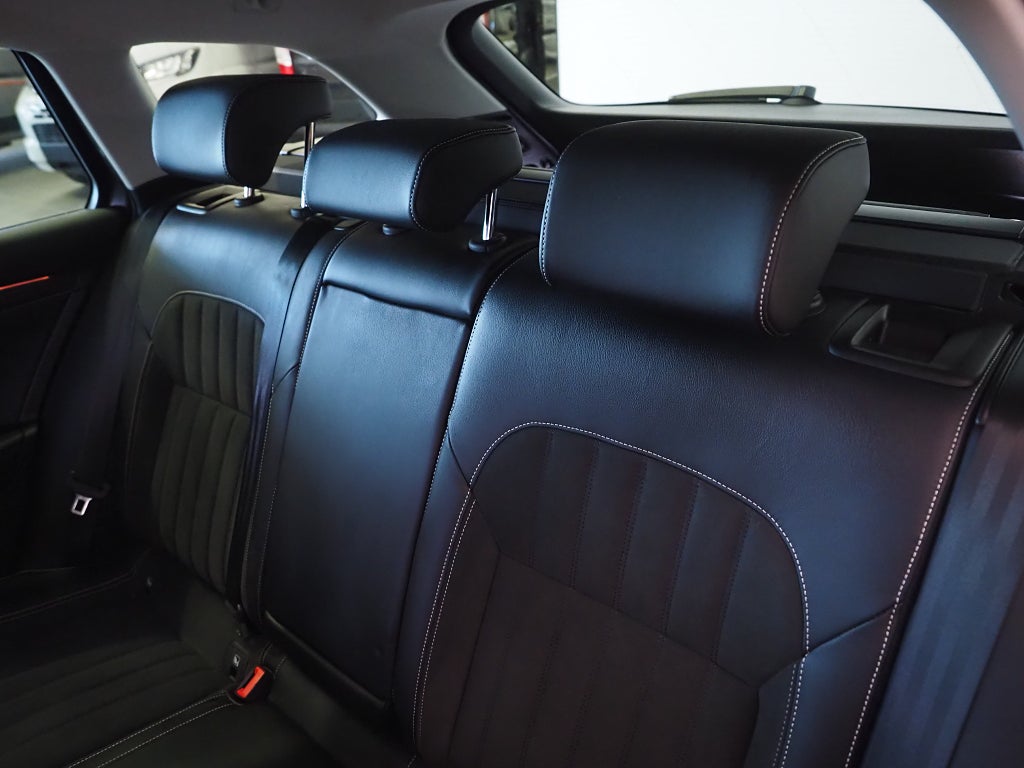 Skoda Superb iV 1.4 TSI iV 218hk Style | Drag | Värmare | Cockpit | 2023