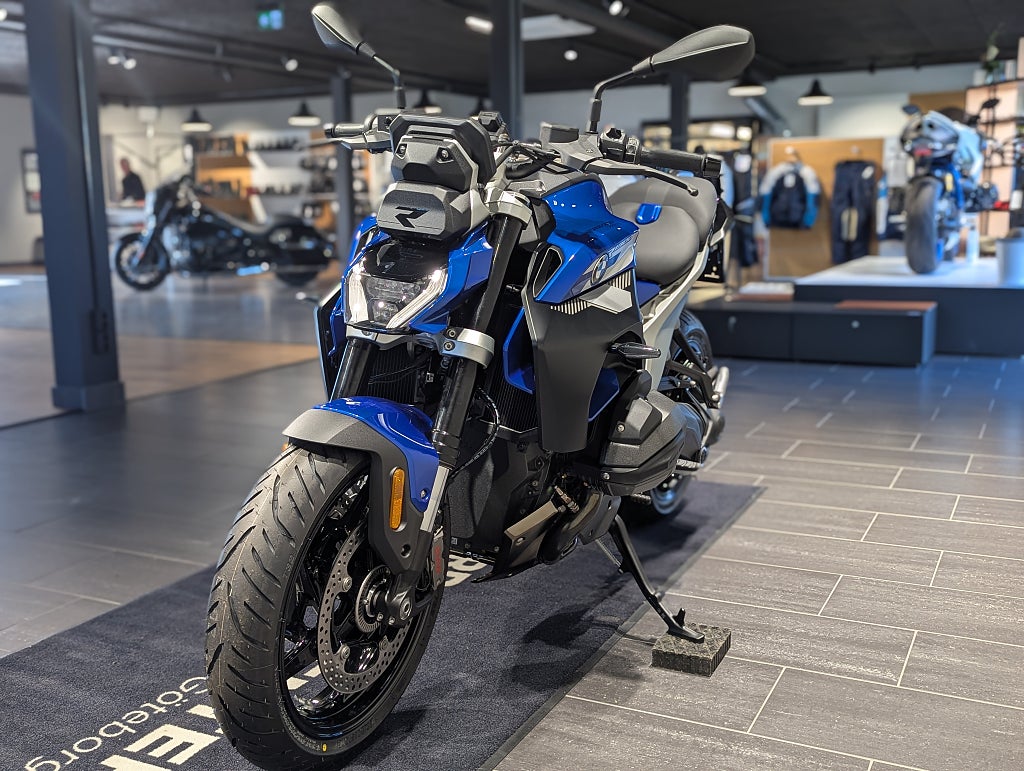 BMW R1300R