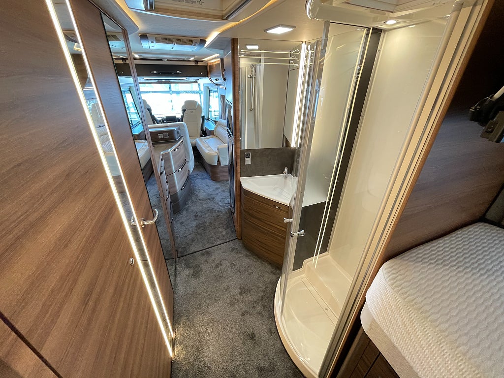 Knaus 900 LEG Sun I / Hydraul-ben /AC- Bodel/Solcell x8 / litium / Inv - Knaus