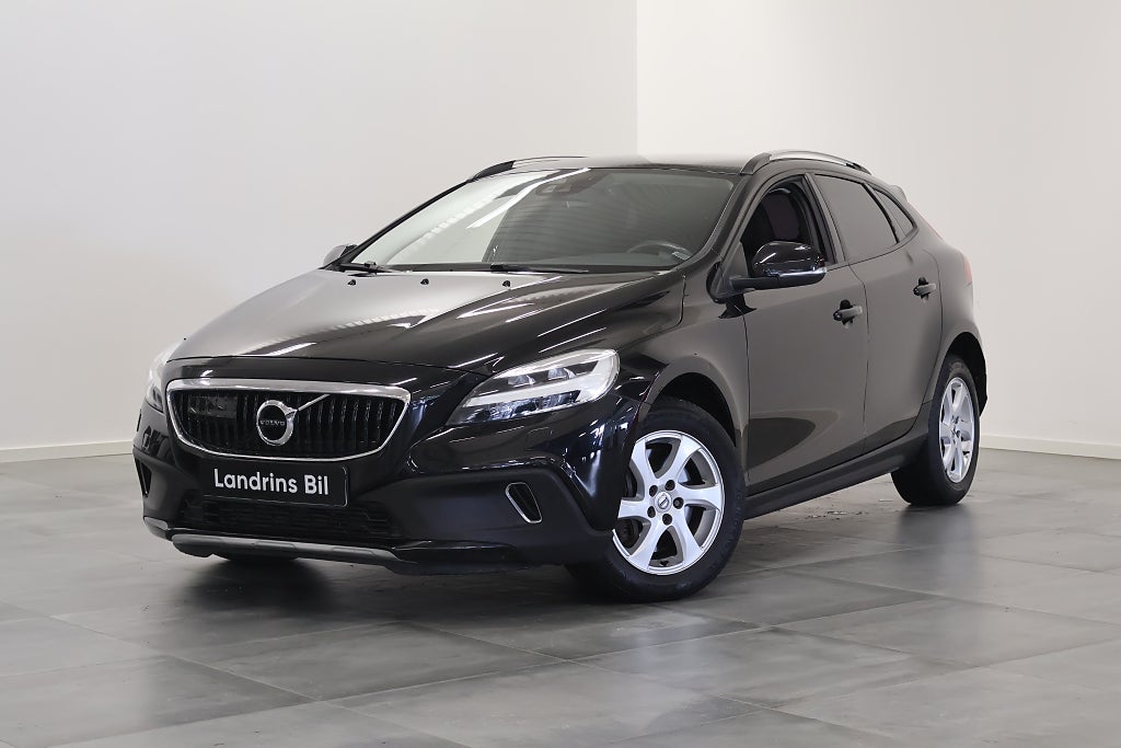 Volvo V40 Cross Country T3 Momentum B-kamera Värme Nav Blis