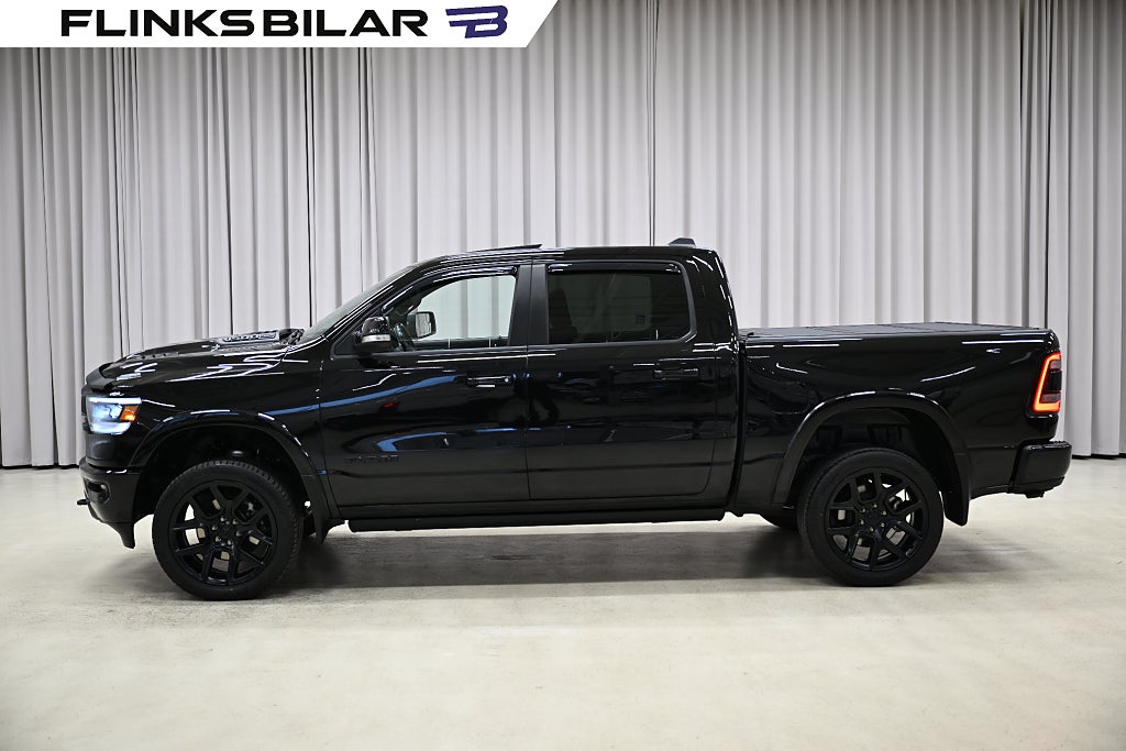 RAM 1500 5.7 V8 HEMI 395HK Night Edition|Drag|Pano|Flaklock|Moms