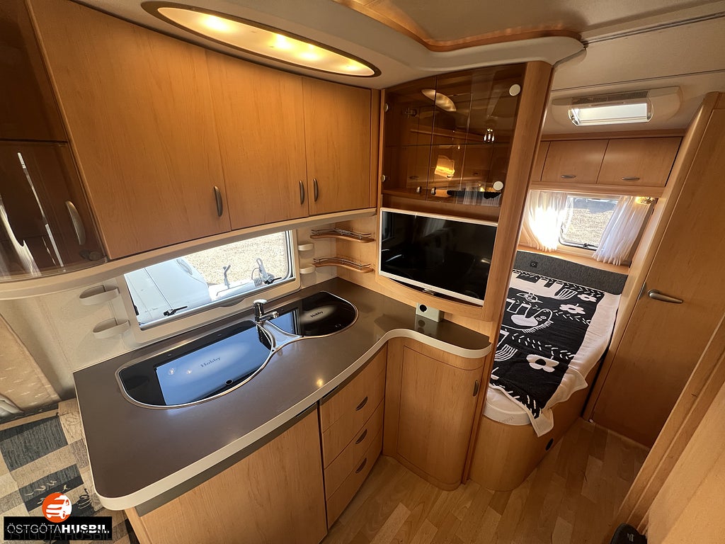Hobby 460 UFE DE LUXE // PRESENKORT 10.000:- HOS ÖSTGÖTA HUSBIL