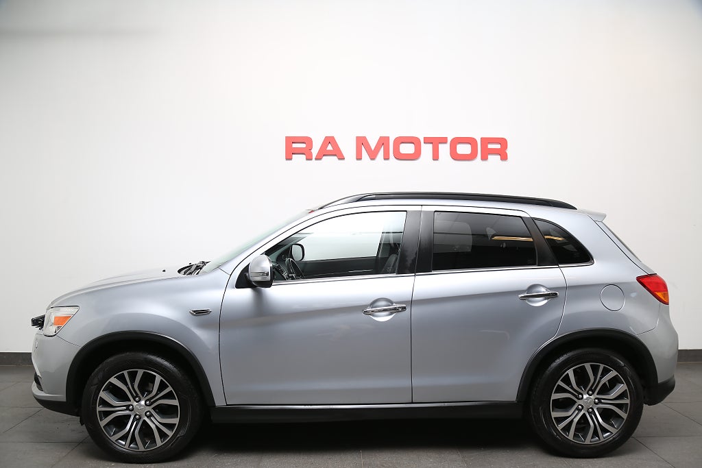Mitsubishi ASX 2,2 Di-D 150hk Business 4WD Aut Pano Skinn Motorv Drag 2017