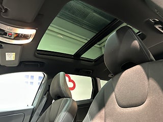 Volvo XC60 D4 AWD Classic Momentum Drag Pvärm Pano Kamera GPS SoV – bild 20