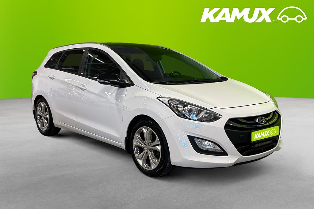 Hyundai i30 1.6 GDI Business 135hk  Värmare Drag Pano Rattvärme