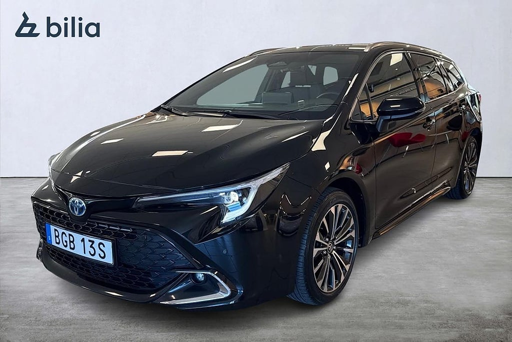 Toyota Corolla 1,8 Style Värmare Carplay MOMS
