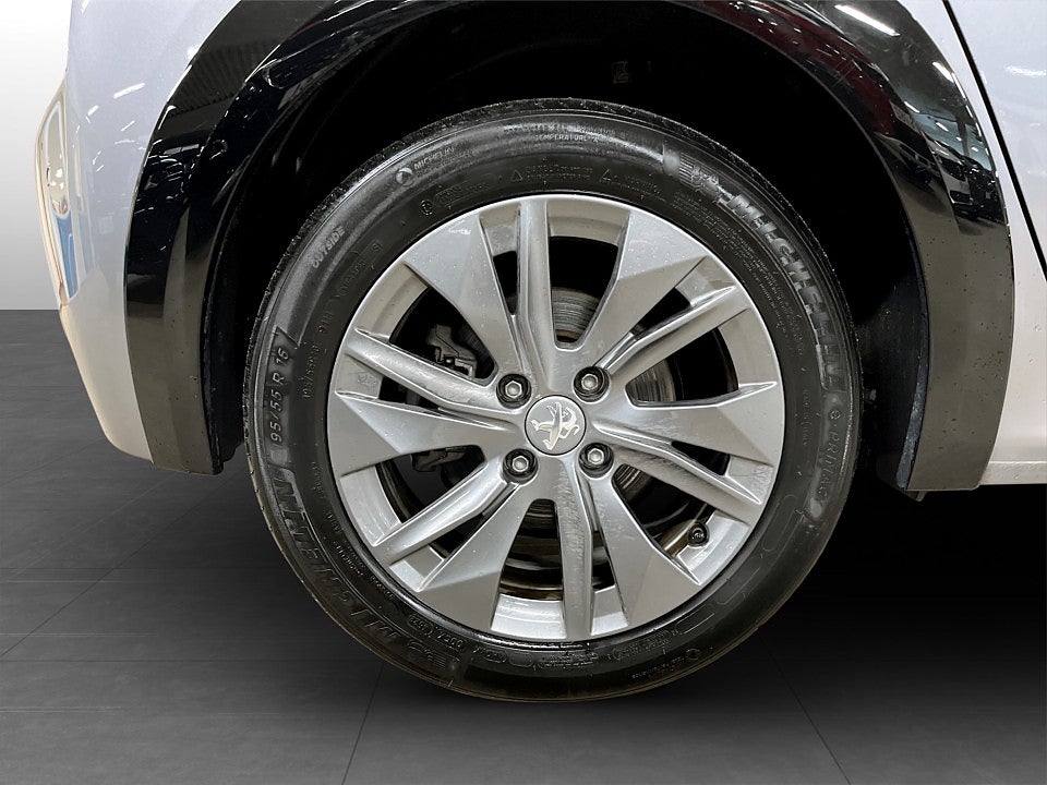 Bild på Peugeot E-208 Allure Pack 50kWh 136hk Aut BACKKAMERA