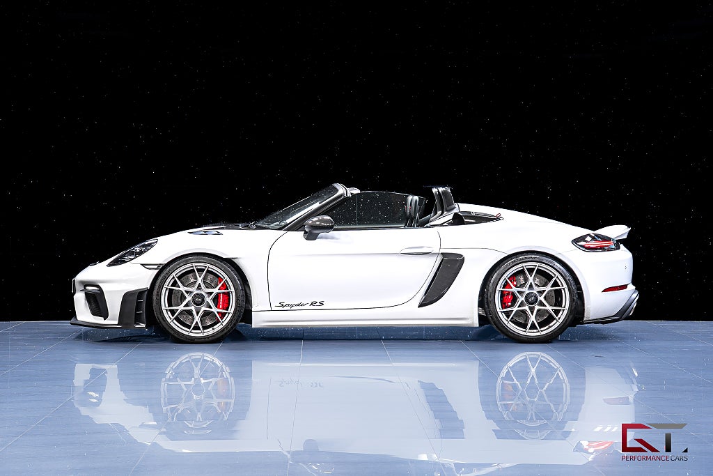 Porsche 718 Spyder RS Weissach Backkamera PDLS Sport-Chrono 1 ägare
