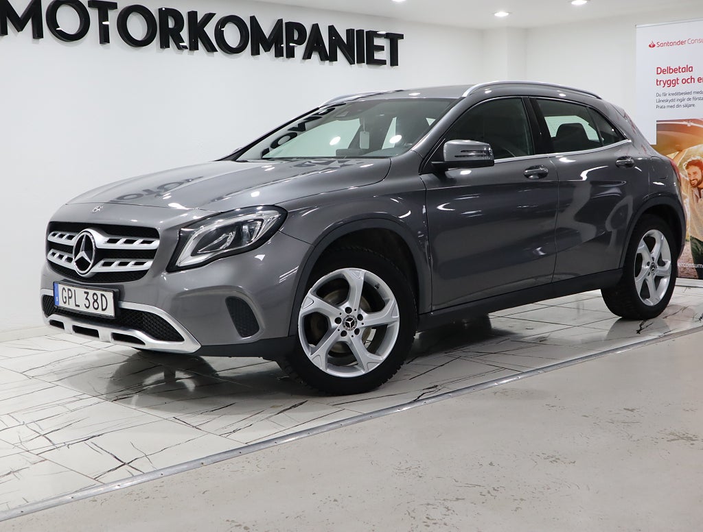 Mercedes-Benz GLA 180 Urban Line Navi Dragkrok Kamera Keyless