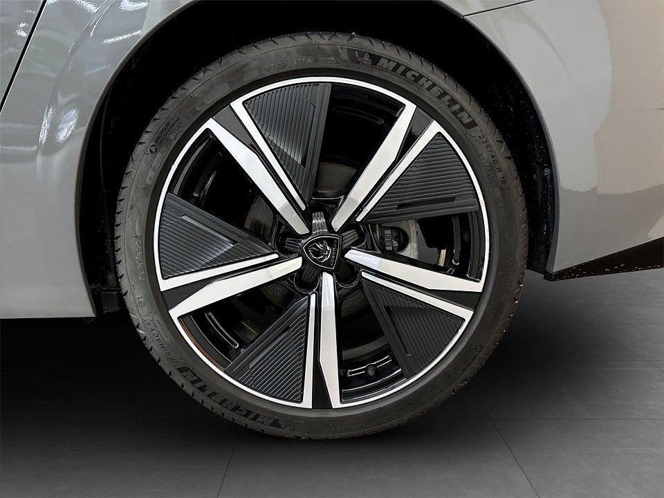 Bild på Peugeot 308 SW GT 1.2 PT 130 Aut - 360-KAMERA, ELSTOL