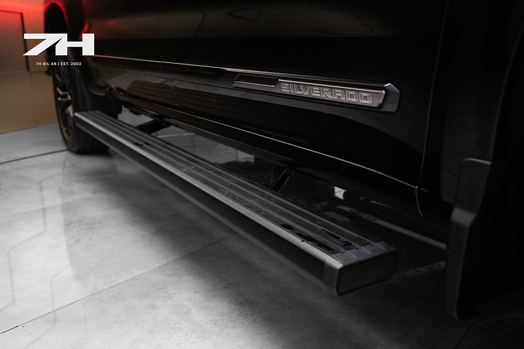 Chevrolet Silverado 1500 High Country Midnight / 360° / Taklucka / BOSE®