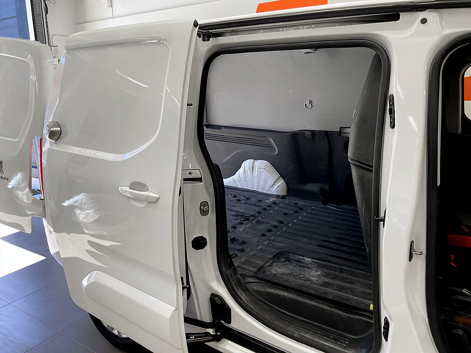 Bild på Peugeot Partner PRO+ 1.5 BHDi 130hk Aut L2 DRAG B-KAMERA 