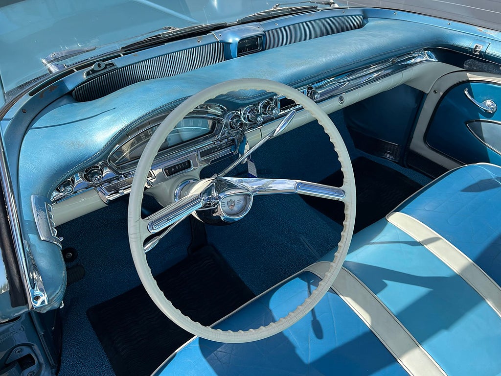 Oldsmobile Ninety-Eight Convertible Coupé 6.1 V8 Hydra-Matic, 4-trinn, 309hk, 1958