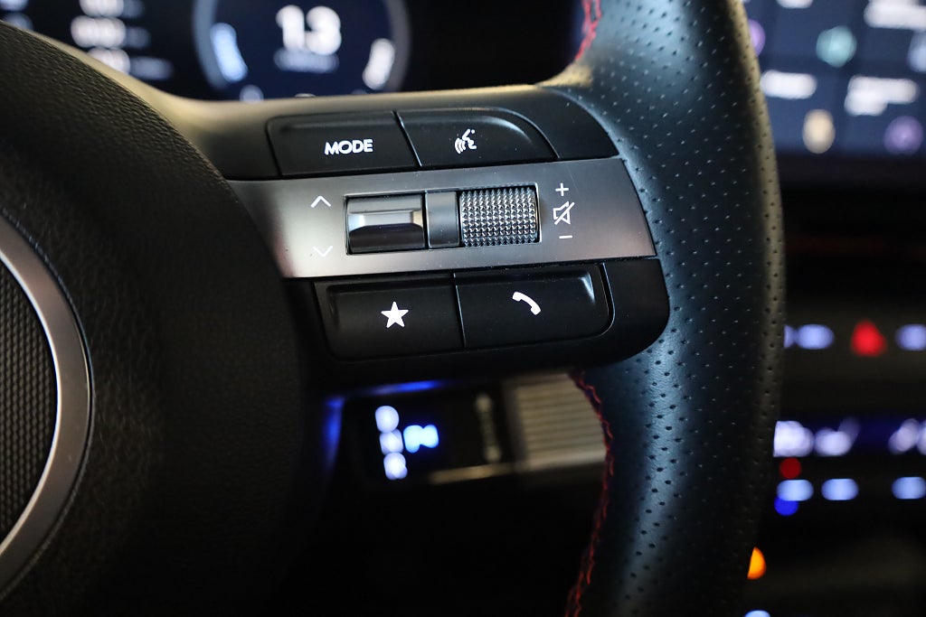 Hyundai Kona Hybrid 1.6 GDi DCT N-Line / Techpaket / Demobil