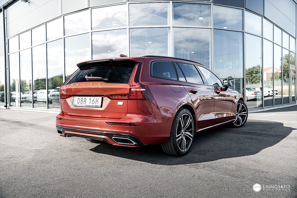 Volvo V60 2021 - miniatyr 2