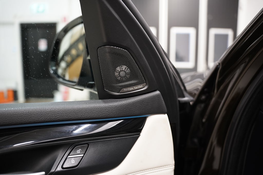 BMW X5 xDrive40d 313hk M Sport H/K 360° Pano D-värm HUD Komfor