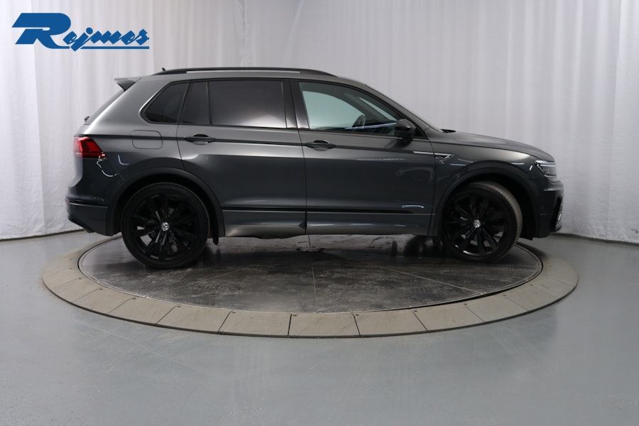 Volkswagen Tiguan R-Line/20"/Värmare 2019, bild 3/58