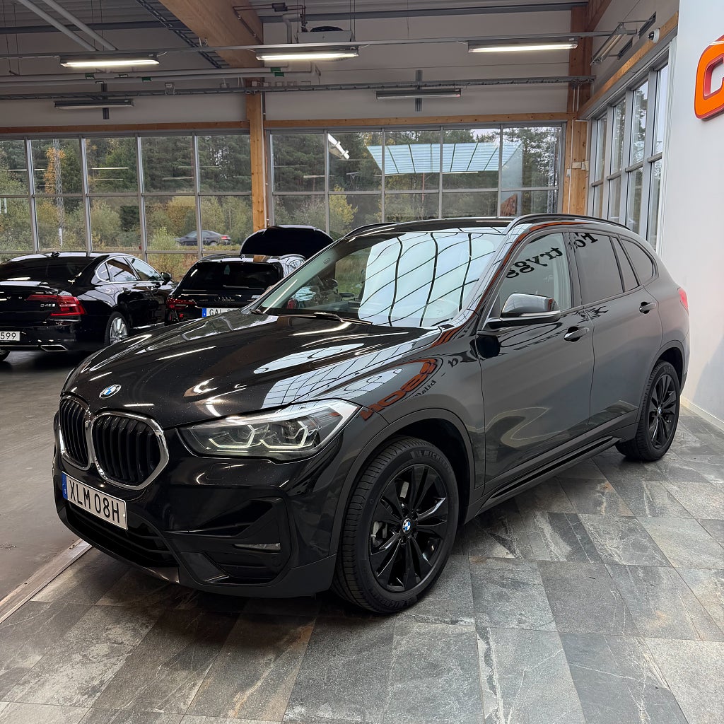 BMW X1 xDrive20d Sport line HUD Carplay Backkamera MOMS